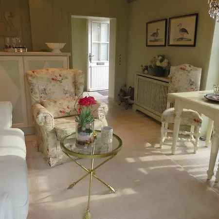 Liiger Wal Holiday home *